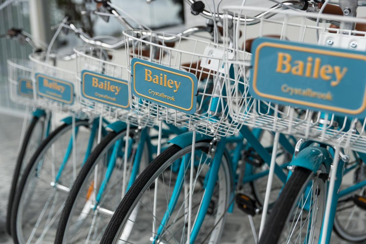 贝利克里斯托布鲁克酒店 凱恩斯 外观 照片 Bicycles for hire at the station